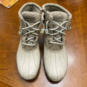 Women’s Sperry Saltwater Quilted Boots